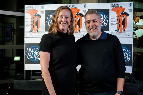 Invités heureux à la Nuit de l'élégance Bluzy Blazy, photo 93 de 155